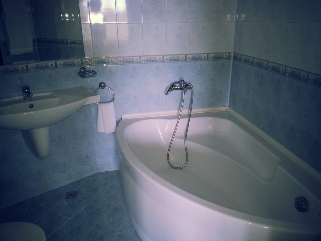 Boliari Hotel Weliko Tarnowo Zimmer foto